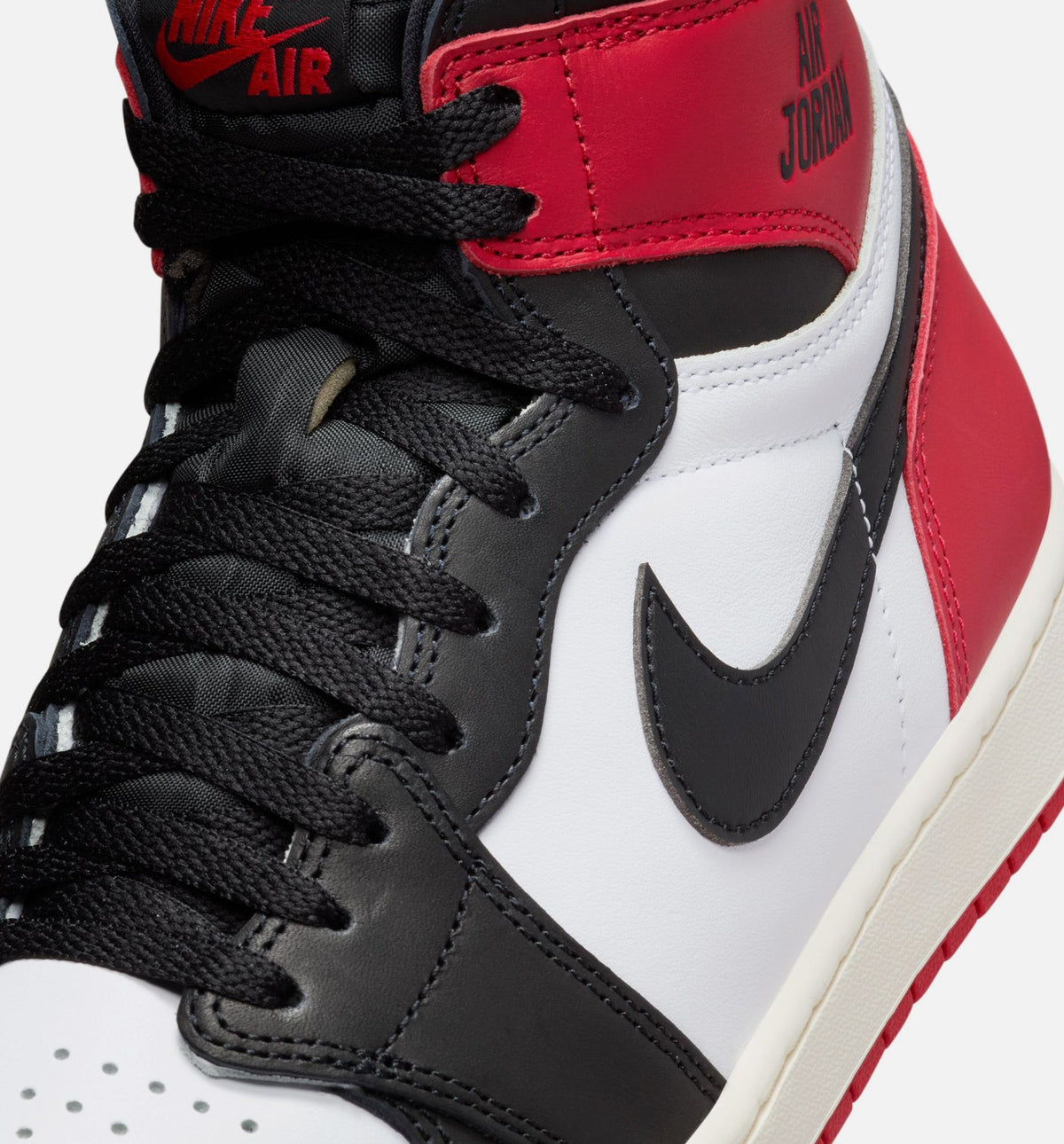 Air Jordan 1 Retro High OG Black Toe Men's Lifestyle Shoes - White / Black / Varsity Red / Sail