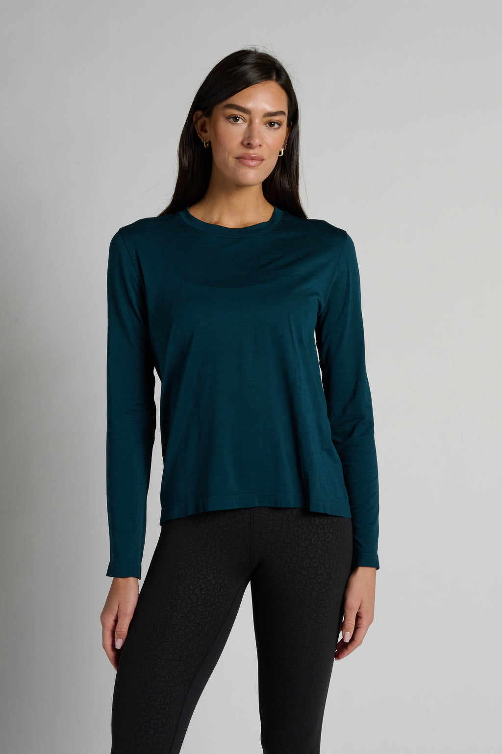 Swiftly Relaxed Long Sleeve