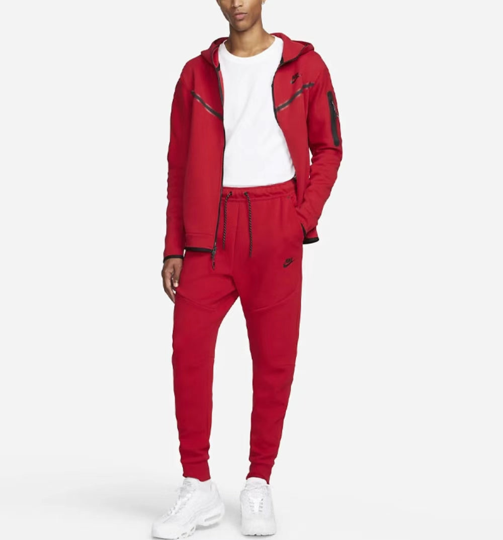 Nike Sportswear Tech Fleece University Red