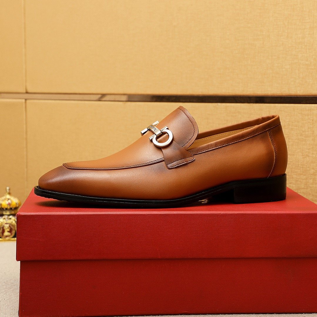 Ferragamo Brown Leather Hardware Loafers