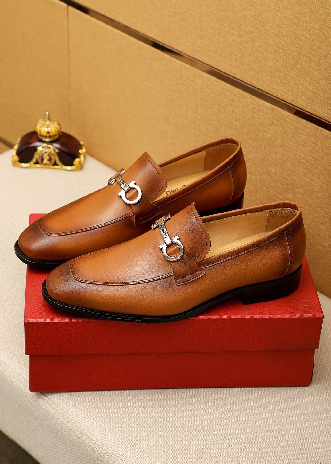 Ferragamo Brown Leather Hardware Loafers